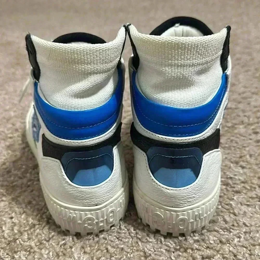 Off-White - Picture 5 of 11